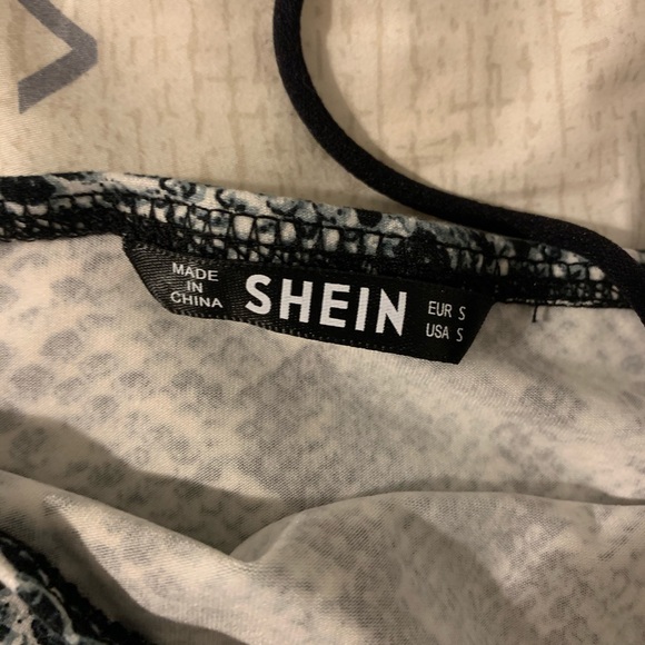 Snakeskin Crop Top - Picture 5 of 5